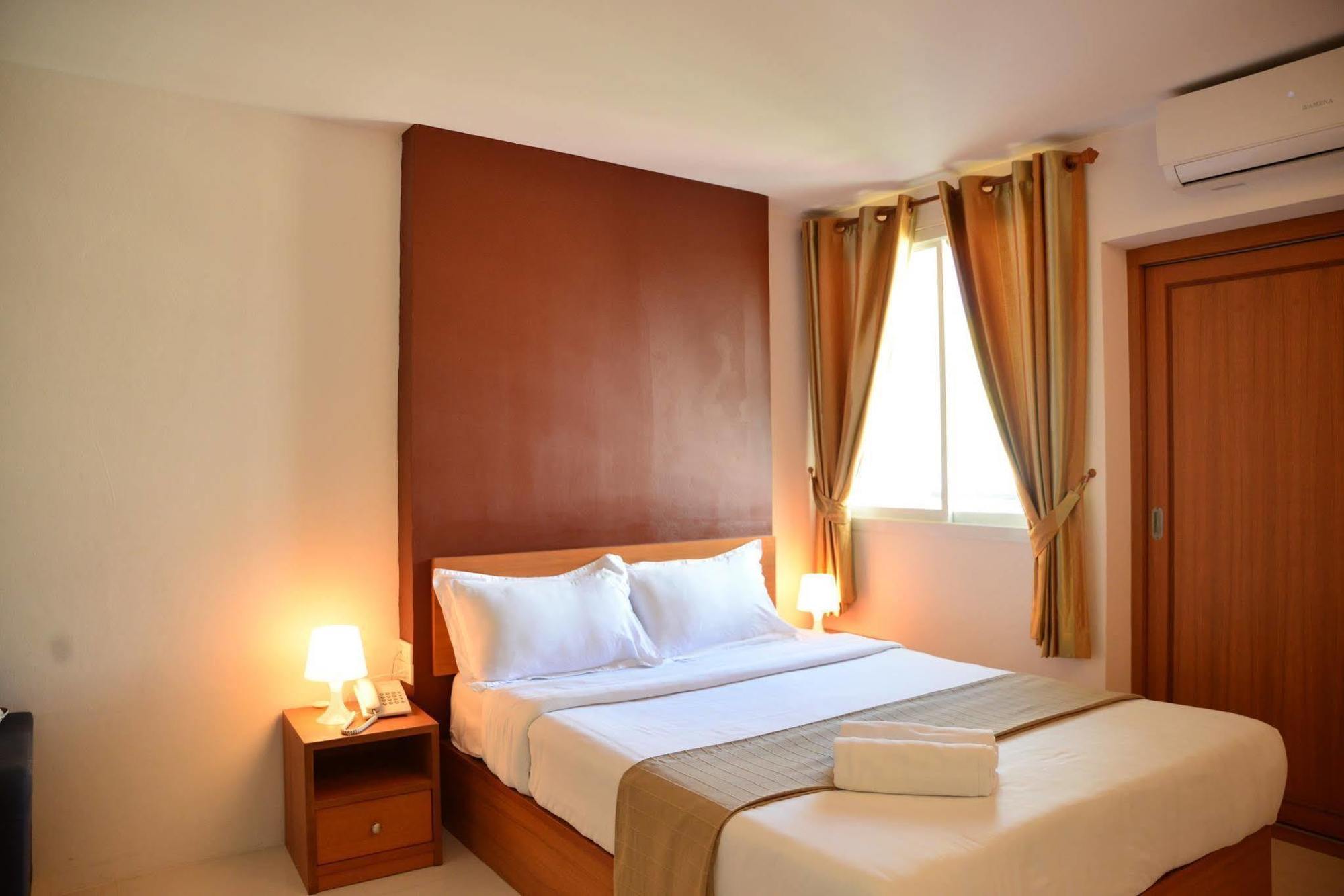 Nrv Place Apart Hotel バンコク都 エクステリア 写真