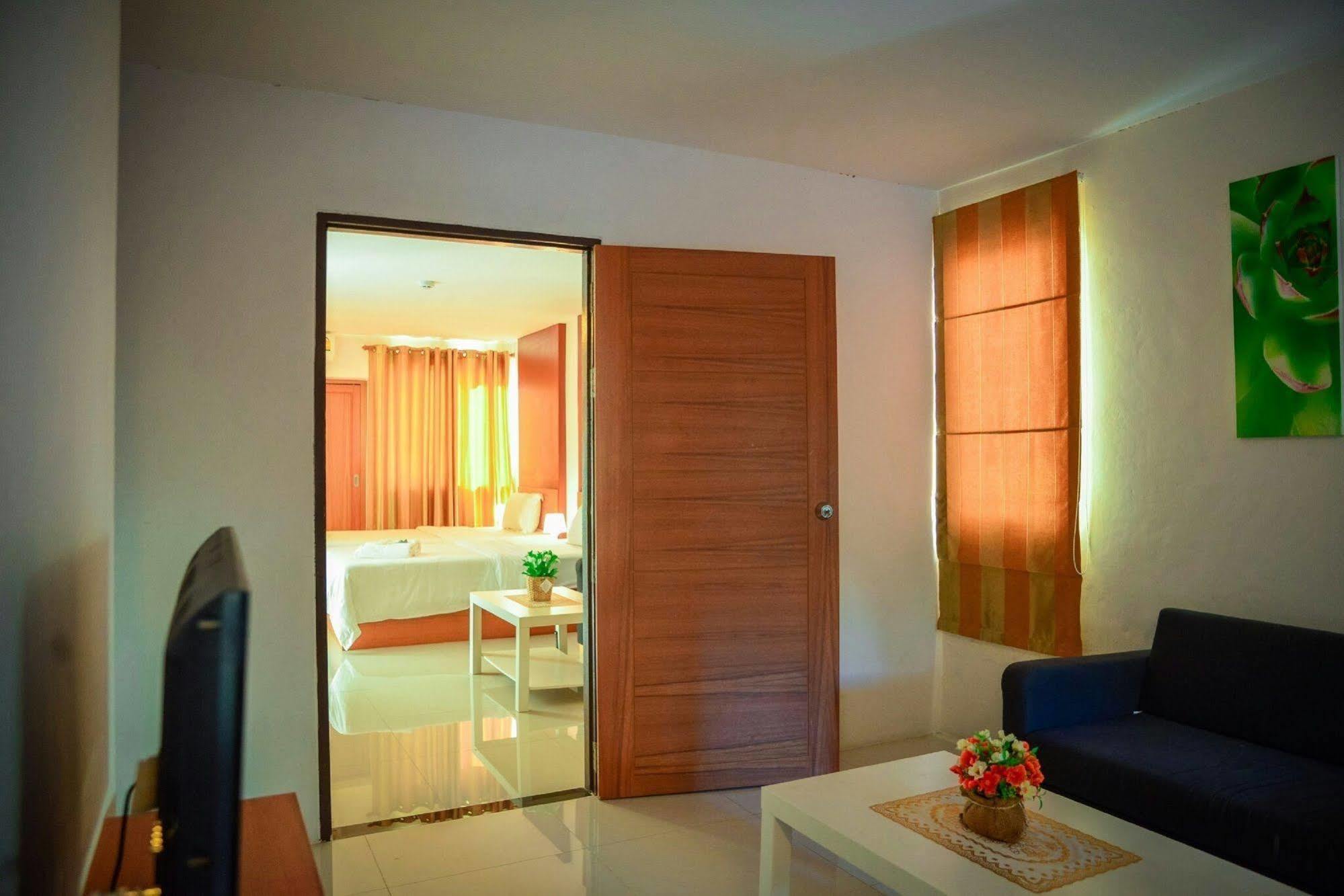 Nrv Place Apart Hotel バンコク都 エクステリア 写真